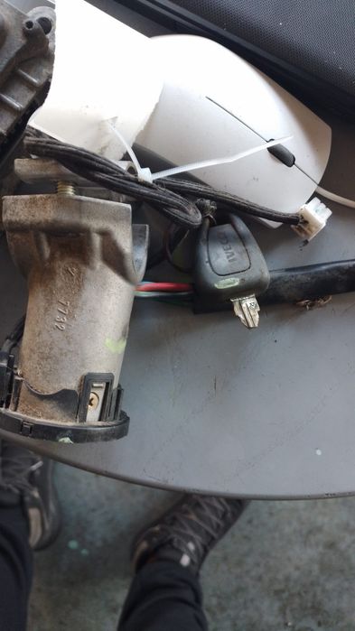 De vânzare, calculator