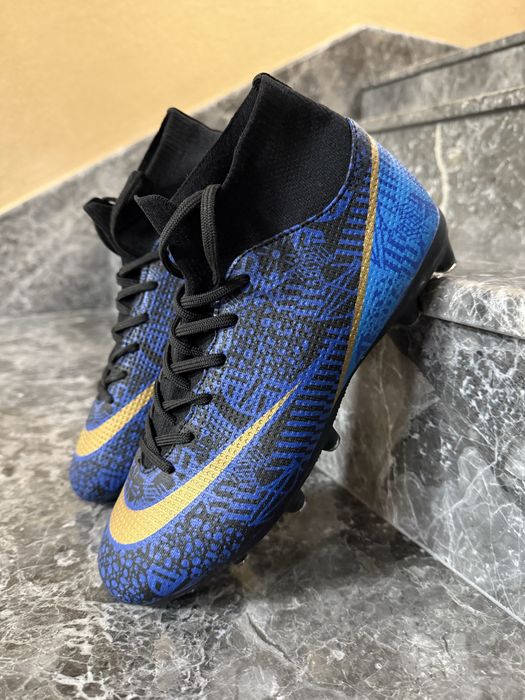 Бутонки  NIKe