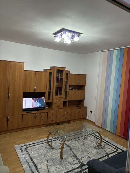 Închiriez apartament zona Afi Ploiești