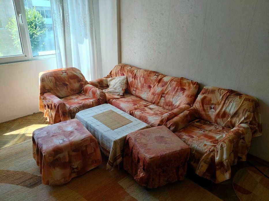 Двустаен апартамент в кв. Тракия - север