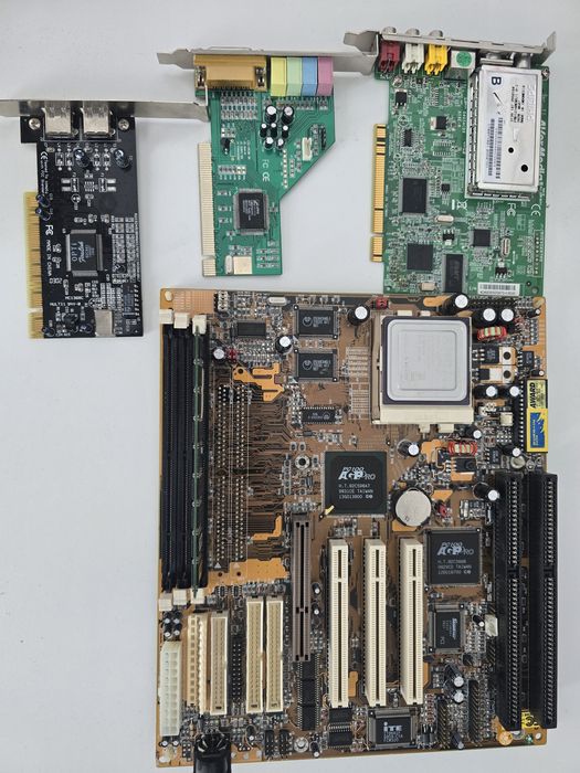 Kitt AMD K6-2 450 si 500 Mhz Tv tuner sunet