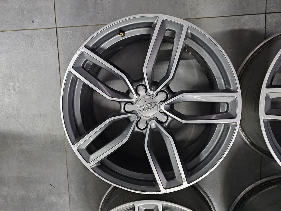 Set 4 Jante Audi S3, RS3, A3, V8 Originale, R19, foarte usoare! Diamond cut