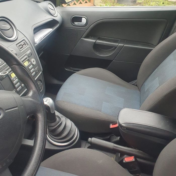 Ford Fiesta 1.4 benzina 16v