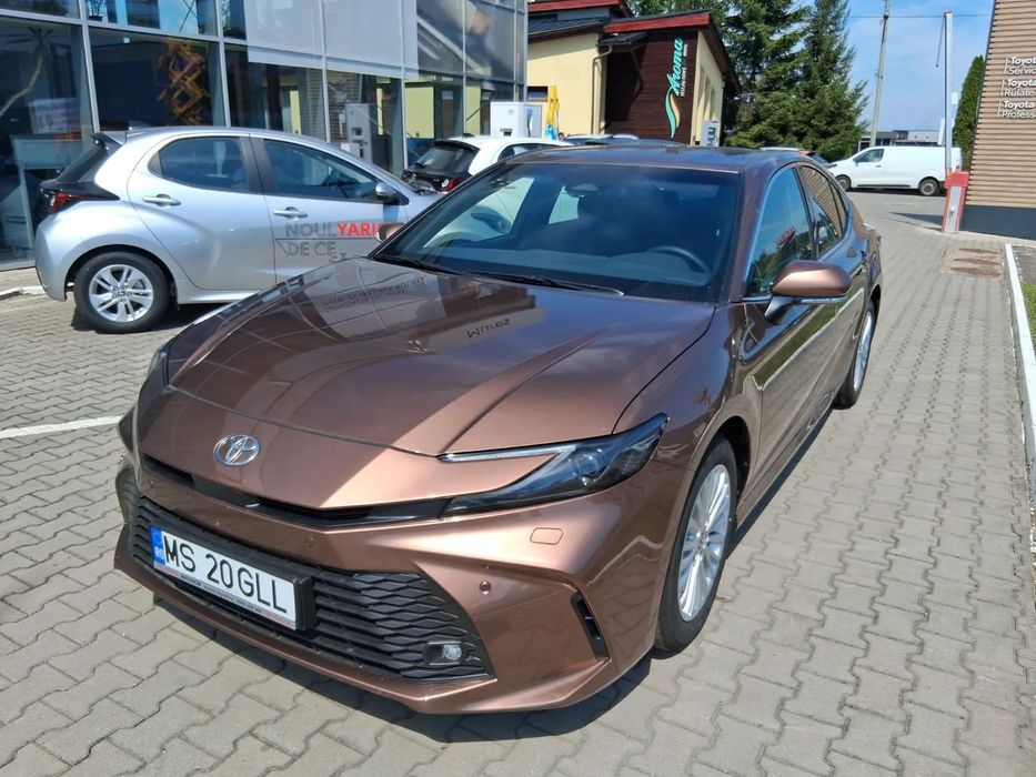 Toyota Camry Toyota Camry 2.5 Hybrid Comfort 2025 230CP (169kw)