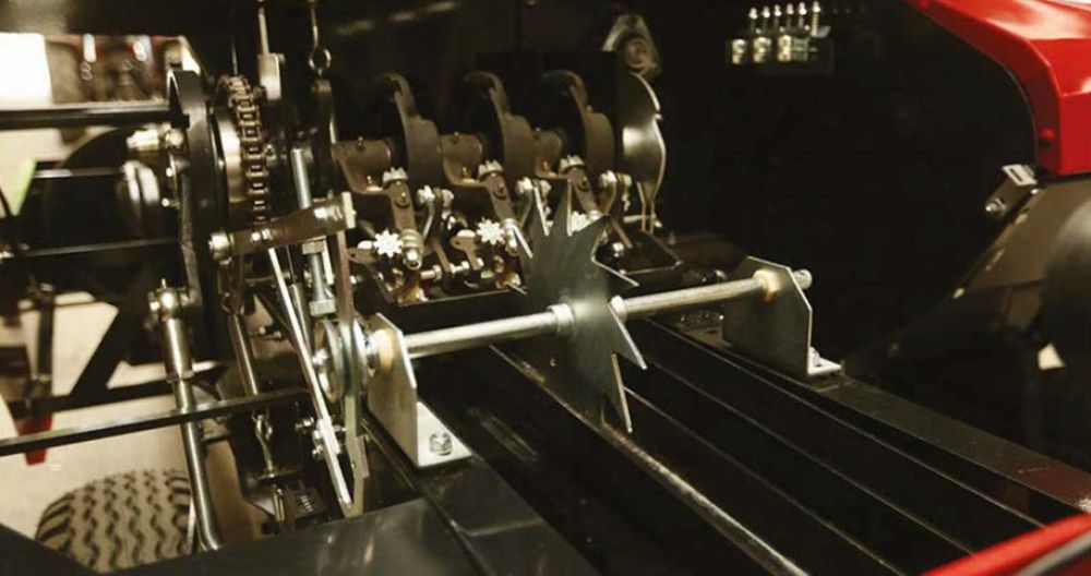 Пресс-подборщик для соломы ELİBOL