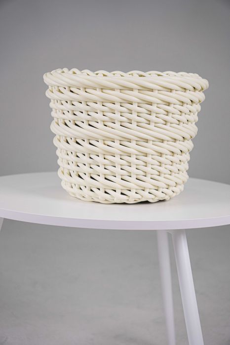 Кашпо мечты: ручная работа из ротанга