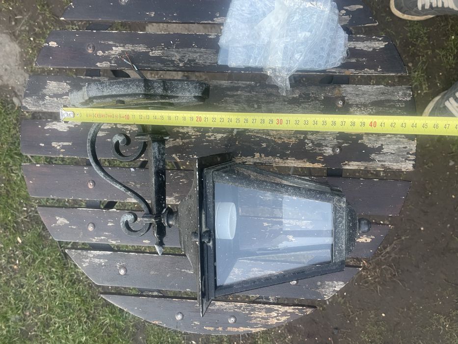 Vând două aplice din fier forjat