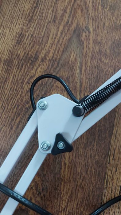 Veioză albă, reglabilă pentru manichiură/birou , nouă