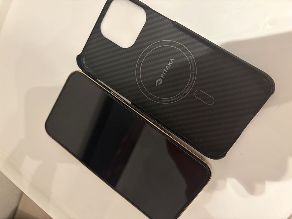 Продам 13 pro max