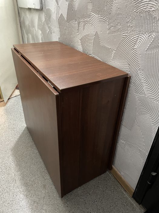 Раскладной шкаф для гостиной