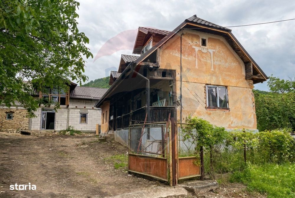 Casă de vânzare | Moldovenesti | Renovare necesară