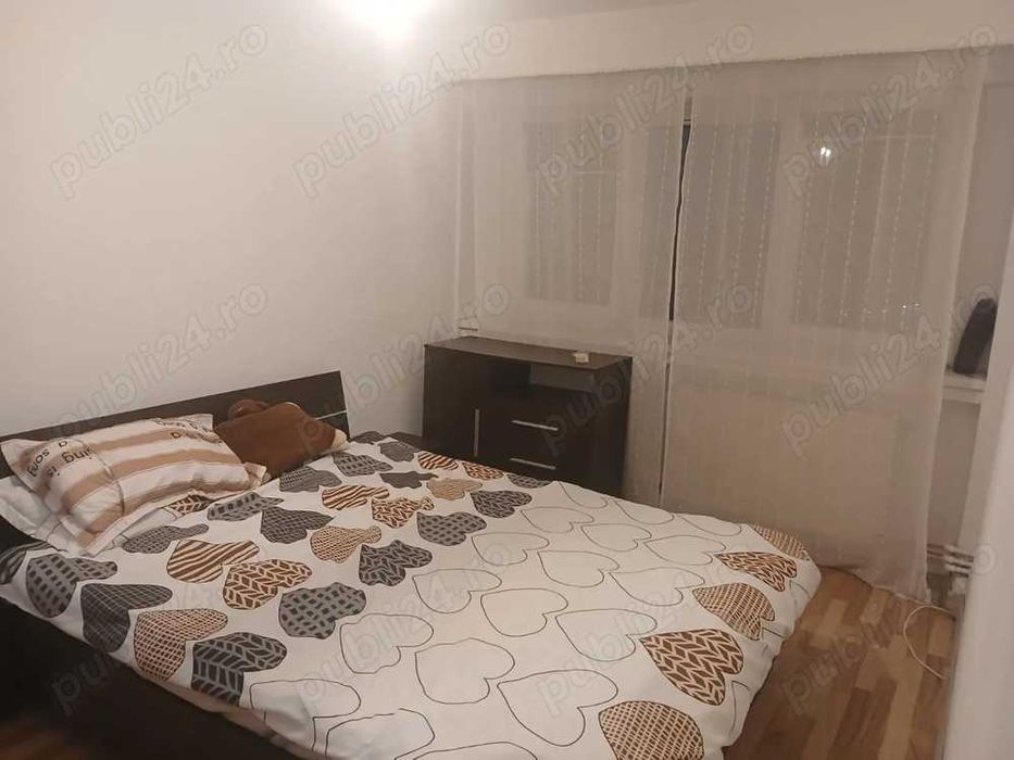 Inchiriez apartament cu 2 camere in M-uri
