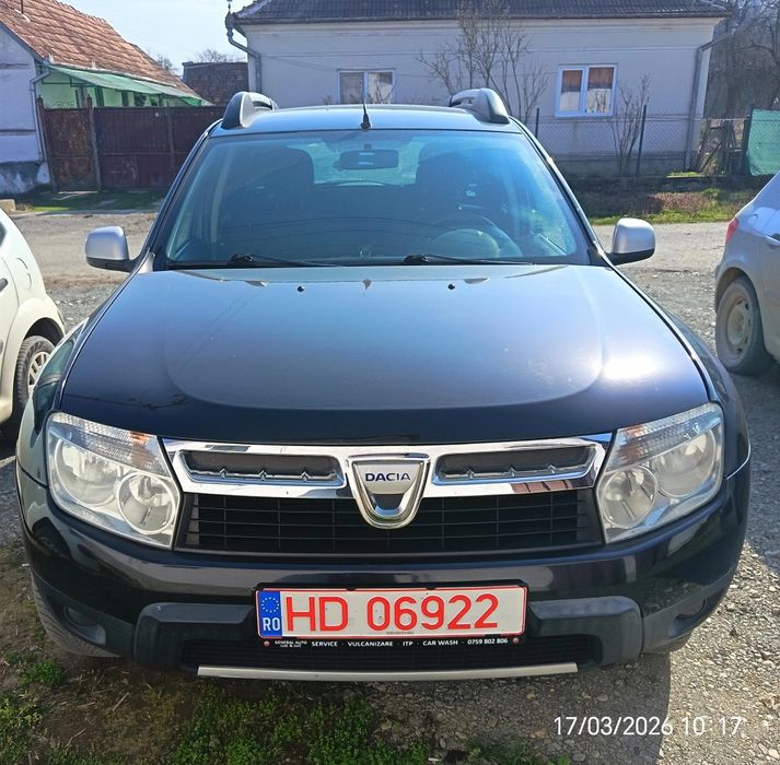 Vând Dacia Duster