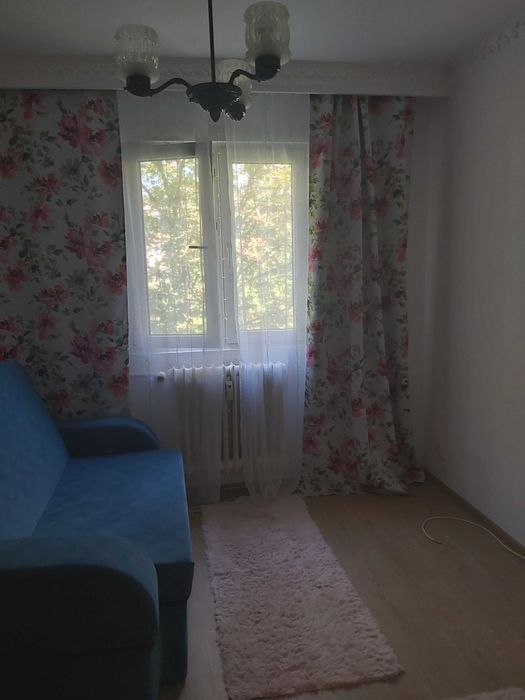 PRORIETAR vand apartament 3 camere sector4