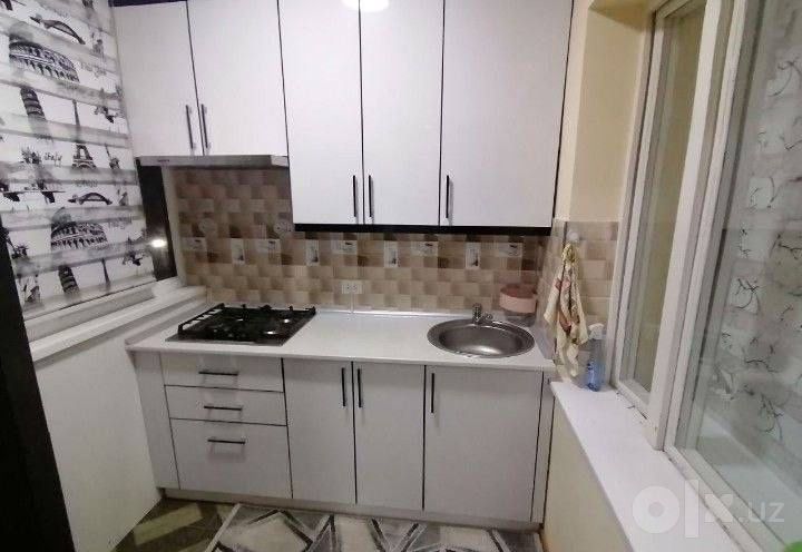 Сдам в аренду квартиру 1/1/11 Буз 1 ,бий
