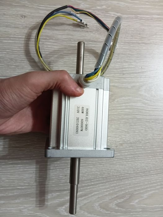 Шаговый двигатель для ЧПУ станков.