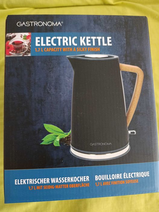 Нова електрическа кана Gastronoma 1.7L 2200W + подарък каничка