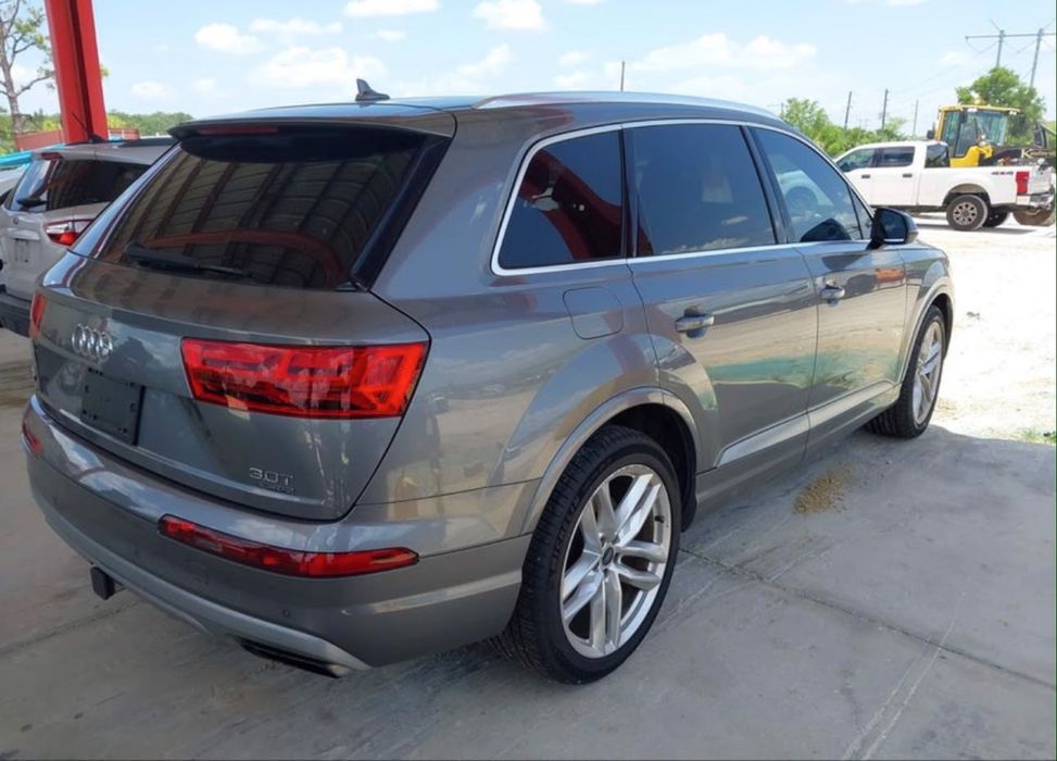 Audi Q7 3.0T Premium – 2018