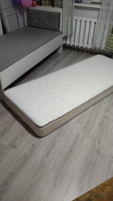 Продам матрац б/у в отличном состоянии
