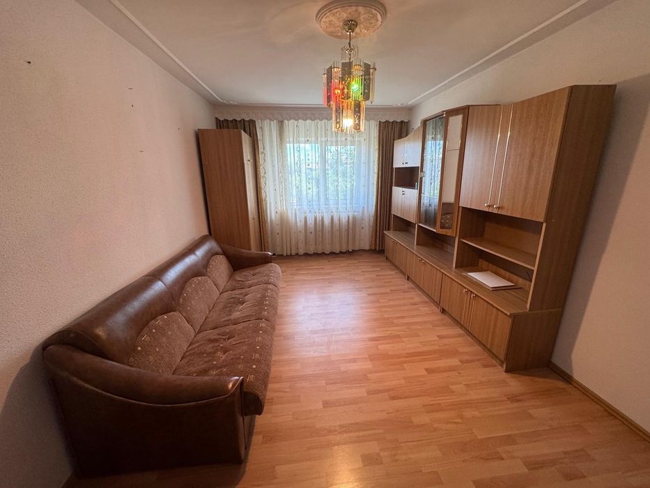 Persoana Fizica vând Apartament 2 cam decomandat Nicolina Lidl