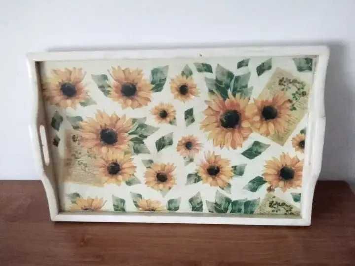 Подноси за сервиране