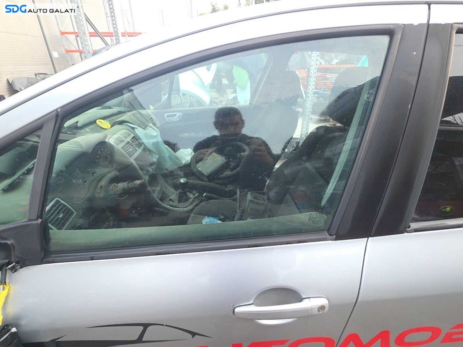 Geam Sticla de pe Usa Portiera Stanga Fata Peugeot 307 2002 - 2008 [Q8067]