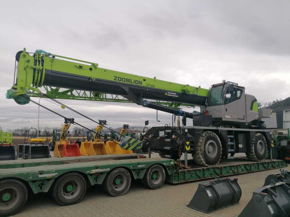 Macara mobila pentru teren accidentat Zoomlion ZRT400
