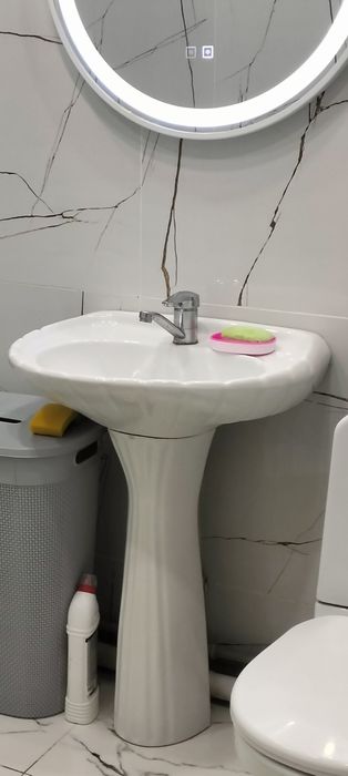 Продам раковина тюльпан