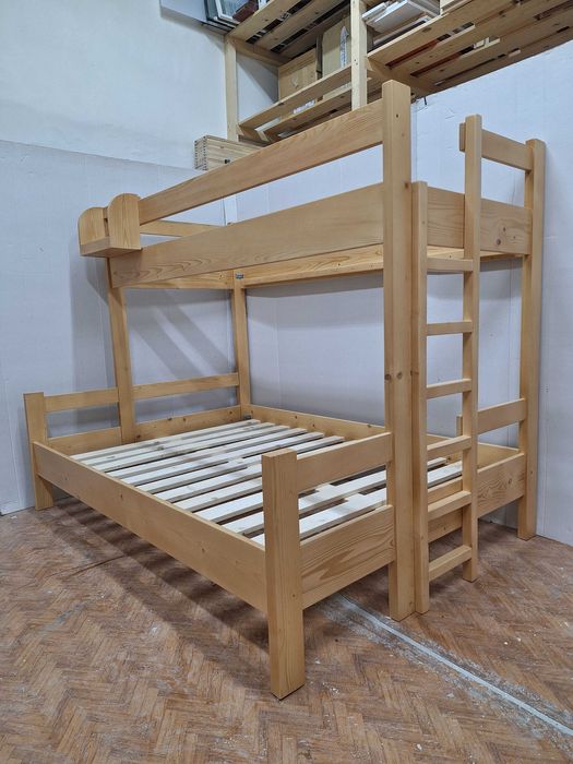 TRANSPORT GRATUIT.Pat etajat din lemn masiv.Cod 3026