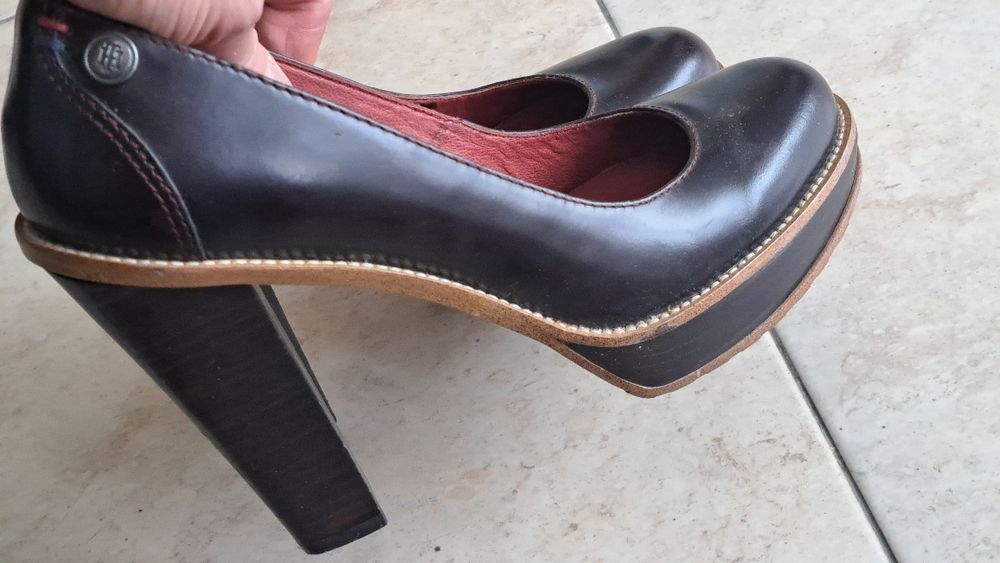 Дамски оригинални обувки Tommy Hilfiger кожа!!!