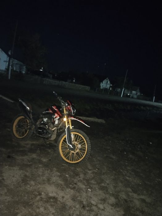 Продам мотоцикл эндуро