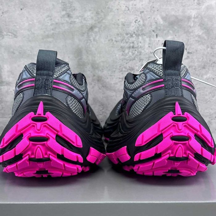 НАЛИЧНИ Balenciaga 3XL - 39 Номер