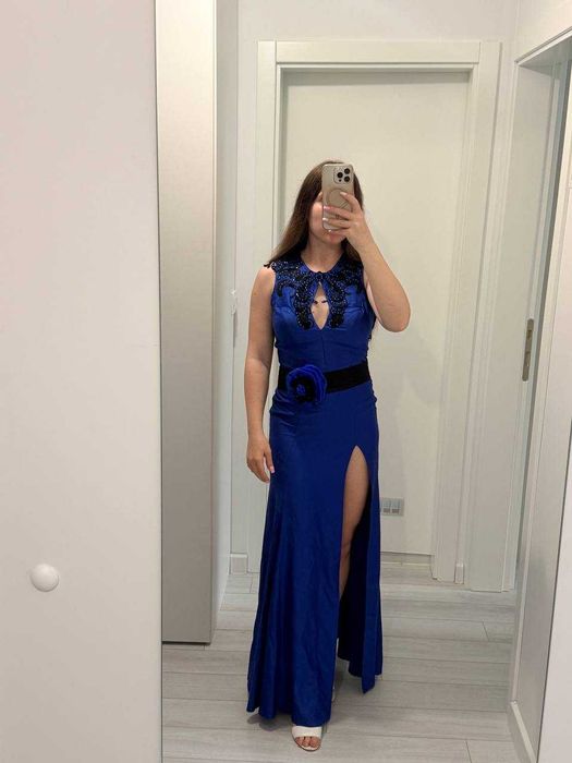 Рокля за абитуриентски бал