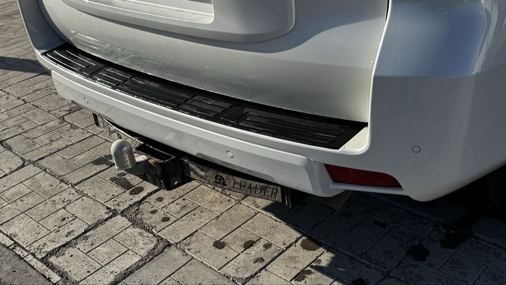 Фаркоп на Прадо 150