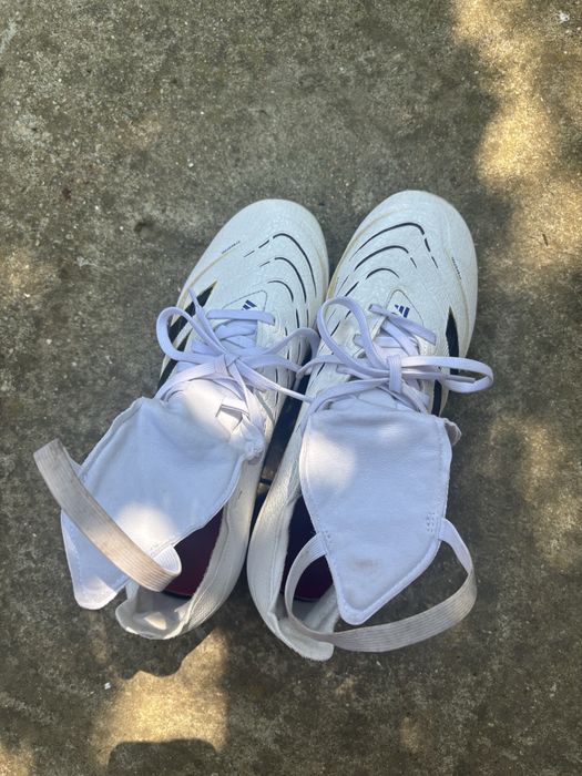 Бутонки adidas predator