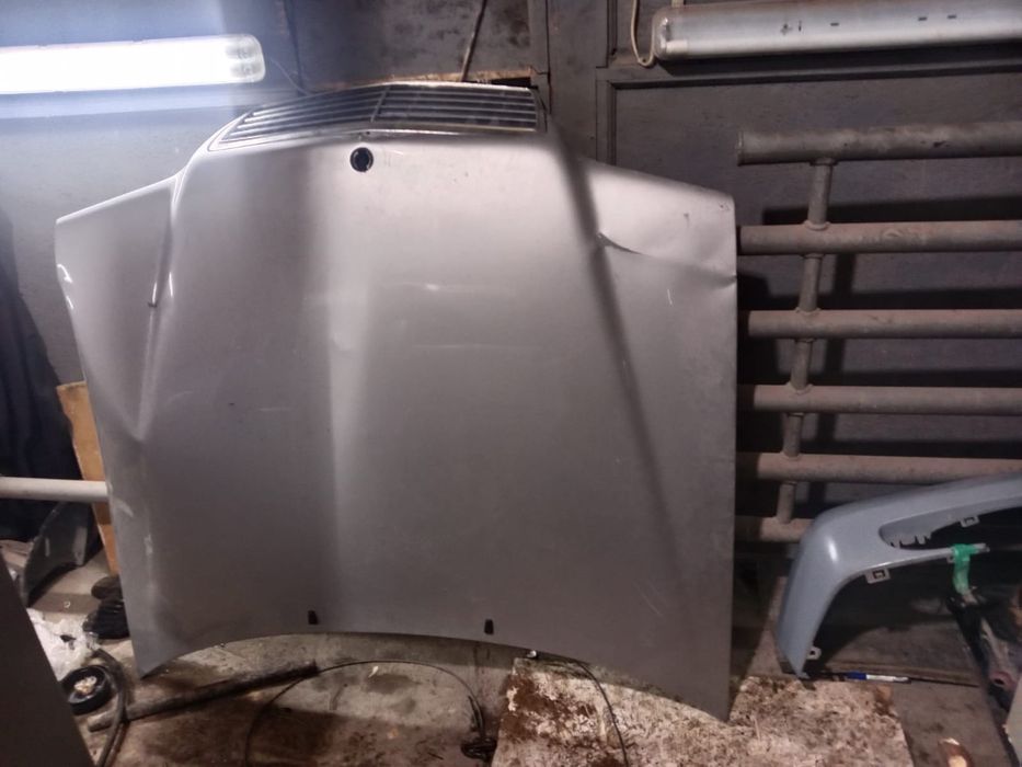 Запчасти на Mersedes C220