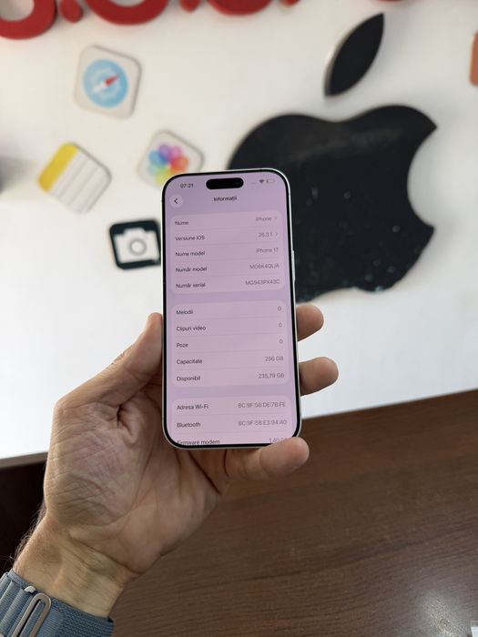 Vand Iphome 17 256Gb White impecabil