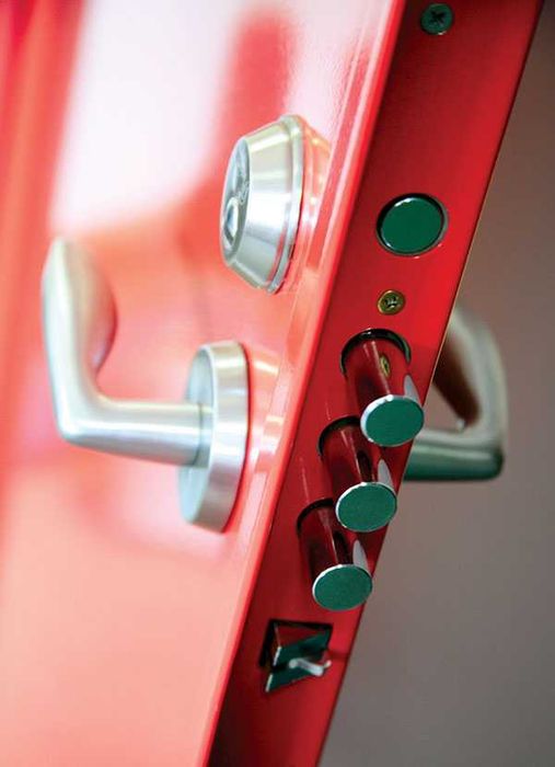 Deblocări Uși, Deblocări Auto, Lăcătuș Reparații Uși Iași