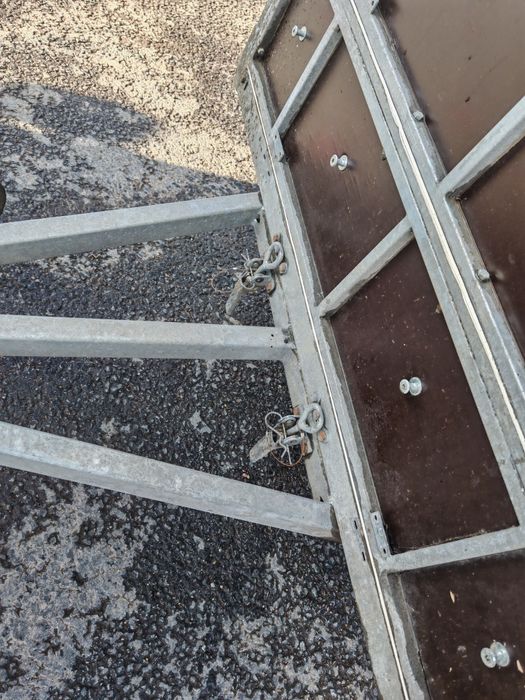 Легкогой 1 остный прицеп