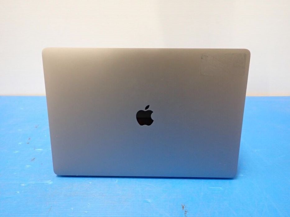 MacBook Pro 15 inch 512 GB
