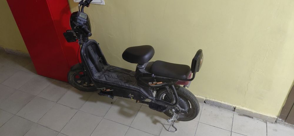 Электровелосипед  руль не поварачивается