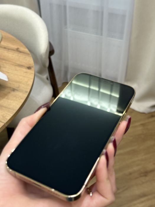 Продам Iphone 12 pro 256gb