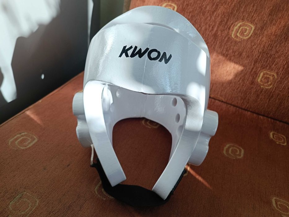 Протектор за глава за бойни спортове KWON