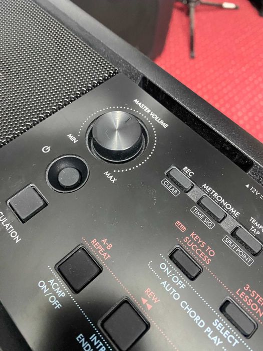 Urgent.Orga electonica Yamaha PSR-E383. 61 clape. Produsul este nou!