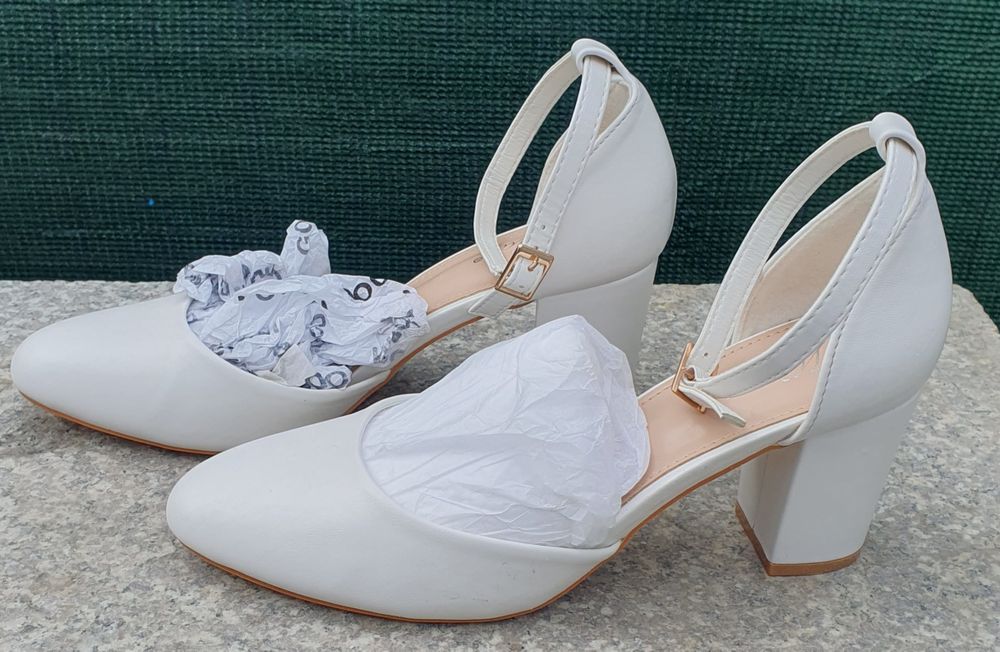 Pantofi decupati Weide piele