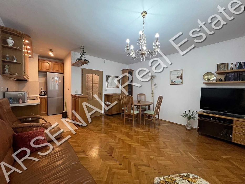 Дава се под наем Двустаен апартамент в София, Лозенец - 80 кв.м за 598.23 € - Снимка #2