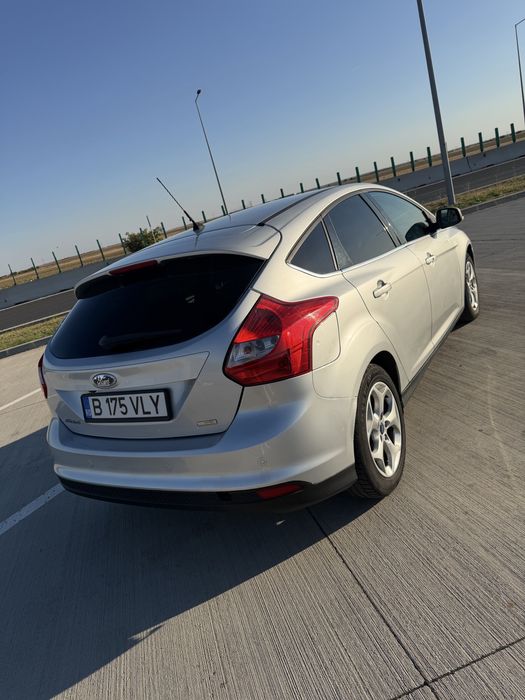 FORD Focus 2013 — imagine 4