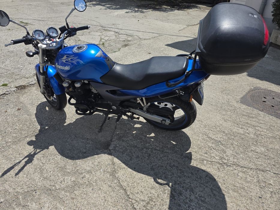 Motocicleta Kawasaki Zr 750