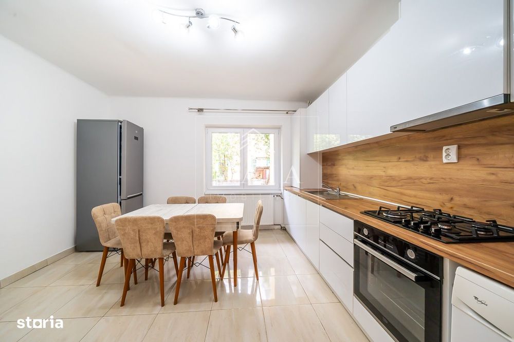 Casa 3 camere tip duplex, renovata, Parcul Sub Arini