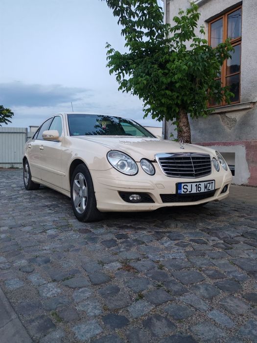Mercedes e class 2.2 d automat smuceste